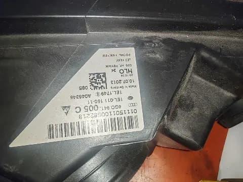 Prednji far Audi A6 C7 — Audi A6 C7 2013