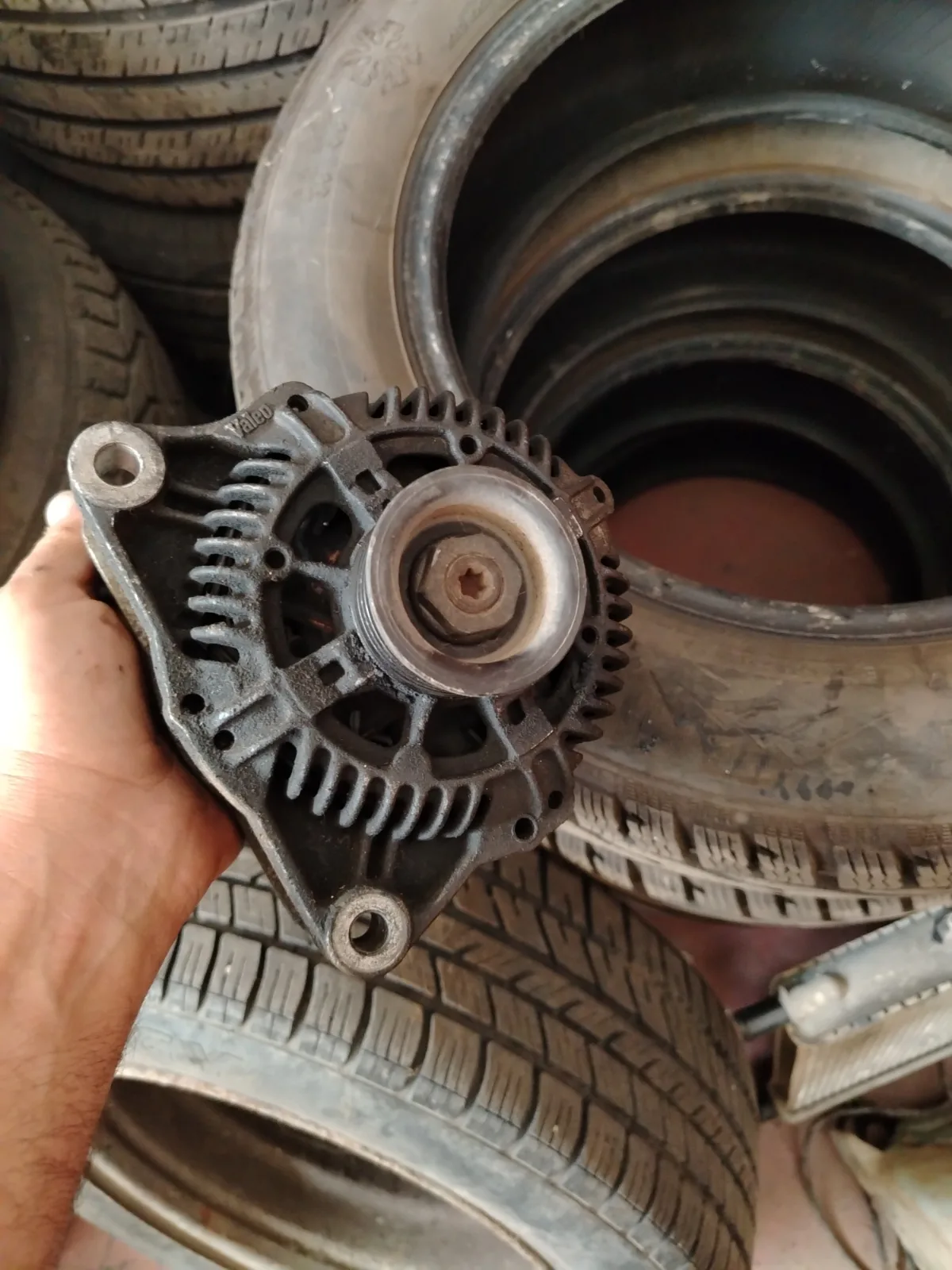 Alternator — Citroën Ksara Pikaso 2004 (fotografija 1 od 4)
