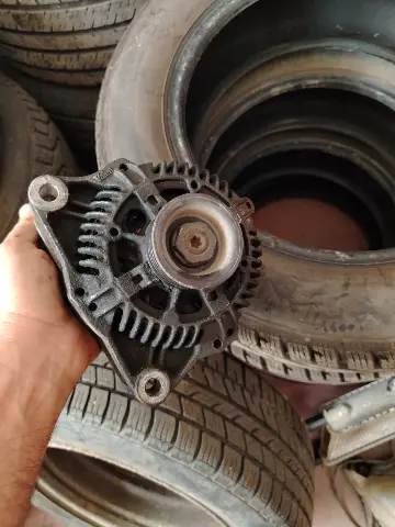 Alternator — Citroën Ksara Pikaso 2004
