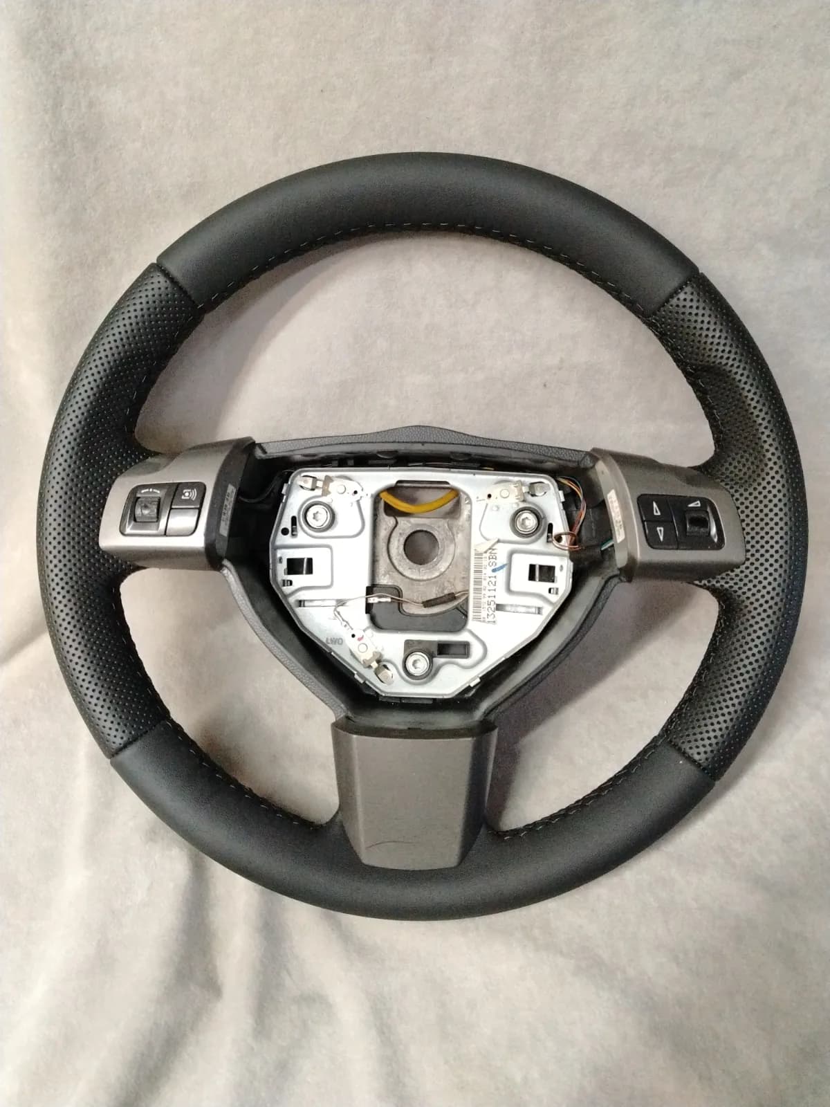 Volan Opel Astra H — Opel Astra H (fotografija 1 od 4)