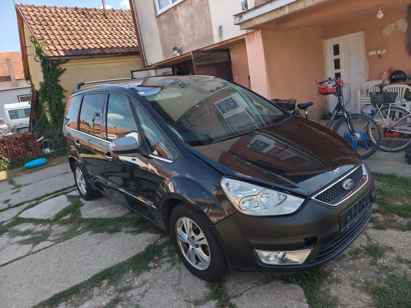 Ford halaxy delovi — Ford S-Max 2007 (fotografija 1 od 5)