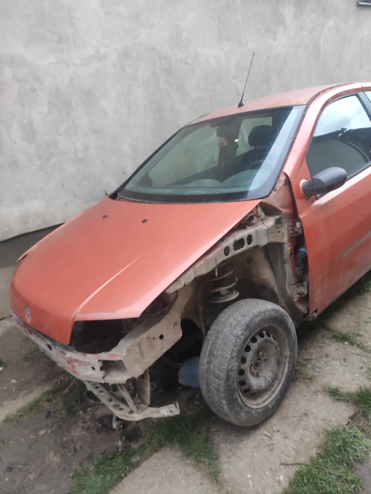 Motor kompletan Fiat Punto 2 — Fiat Punto 2 2002