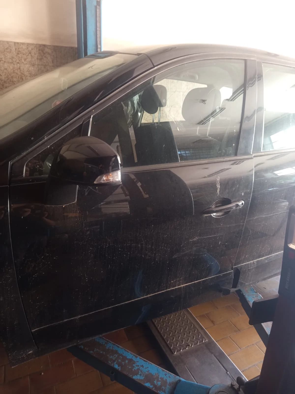 vrata prednja leva — Renault Scenic 3
