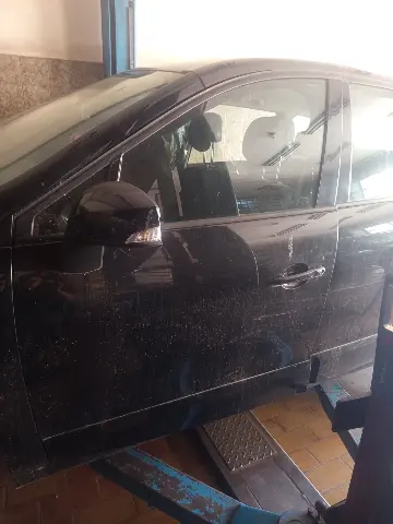 vrata prednja leva — Renault Scenic 3