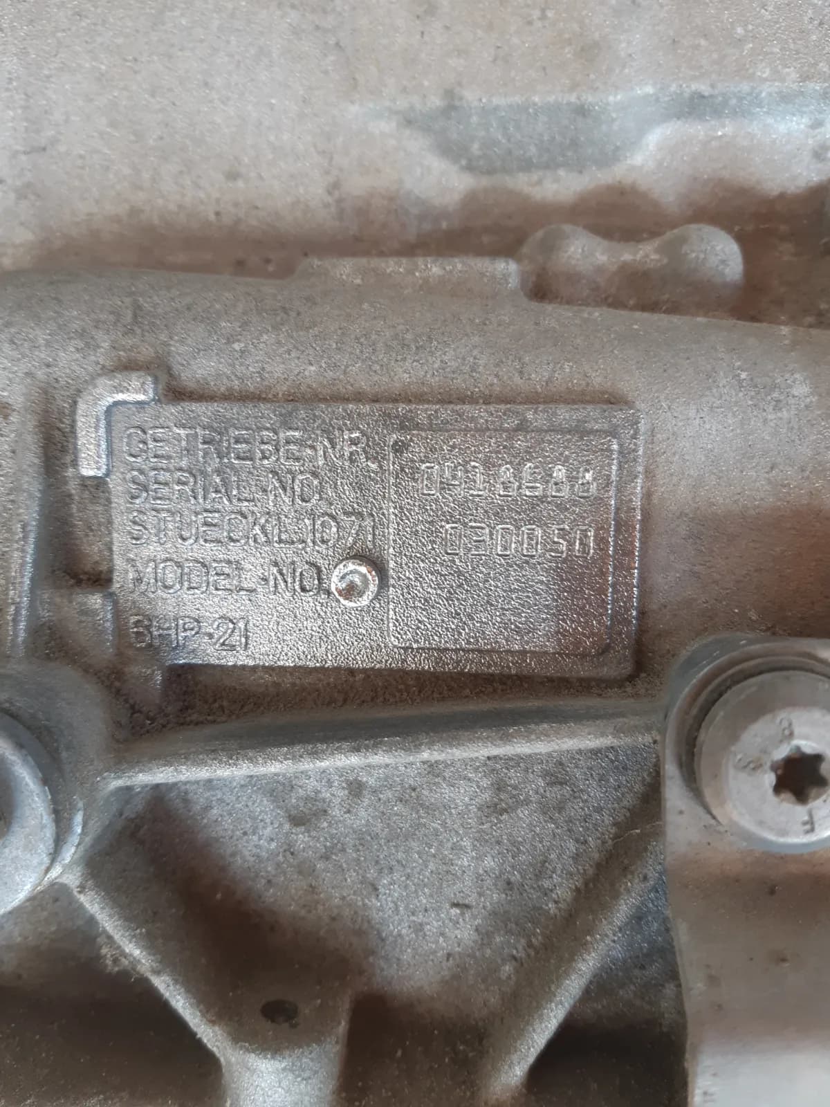 Menjač kompletan BMW E87 — BMW E87 2009 (fotografija 1 od 4)