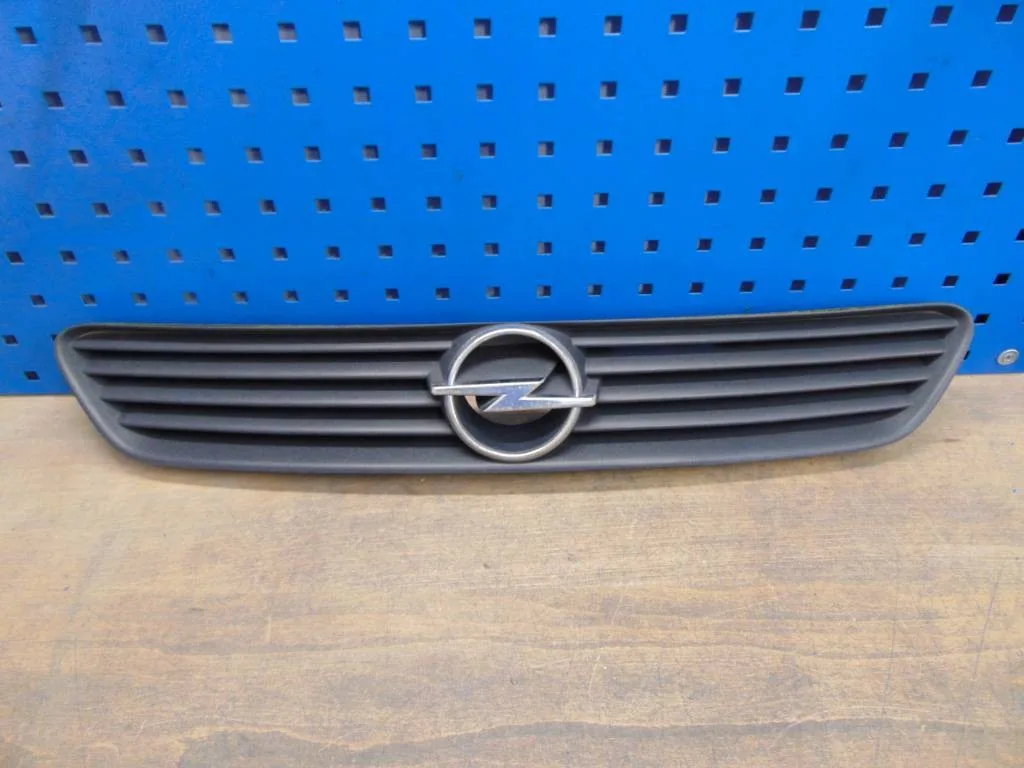 Maska — Opel Astra G
