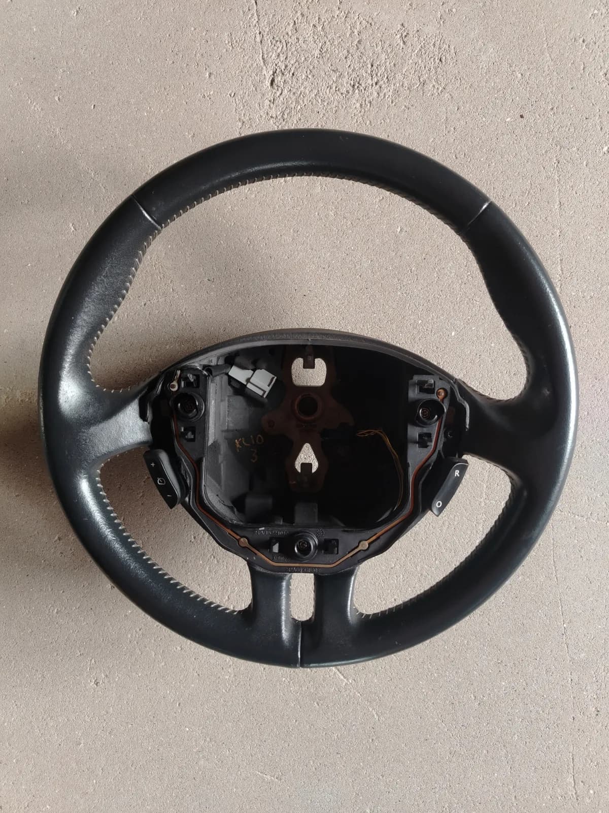 Volan — Renault Clio 3 2012