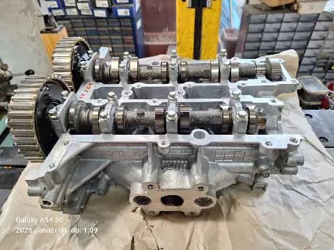 Glava motora nova — Ford C-Max 2 2014