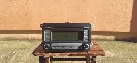 Auto radio Volkswagen Golf 5 — Volkswagen Golf 5 2007