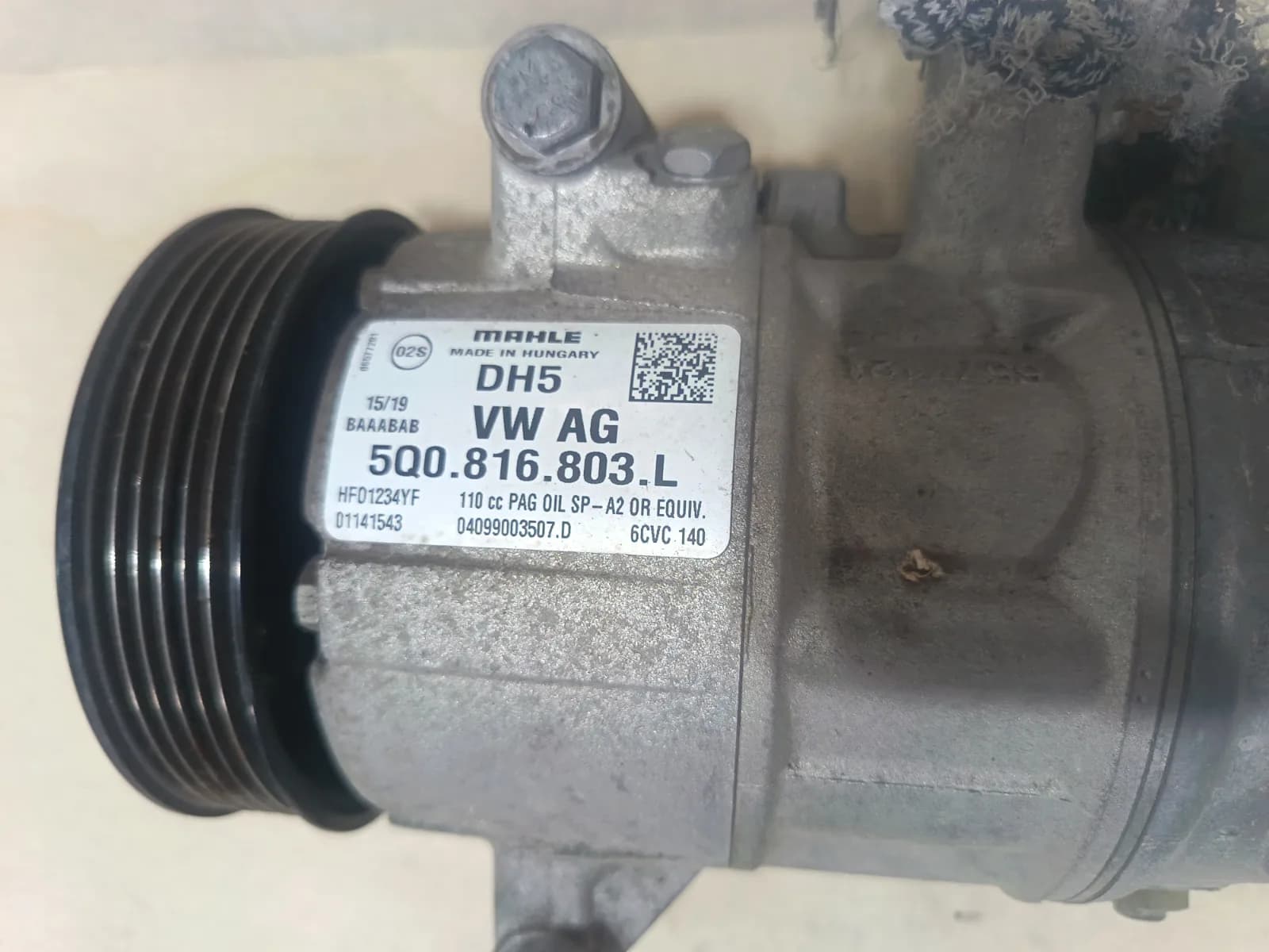 Kompresor klime 5Q0 816 803 L – VW / Audi / Škoda / Seat — Škoda Octavia 3 2019 (fotografija 1 od 4)