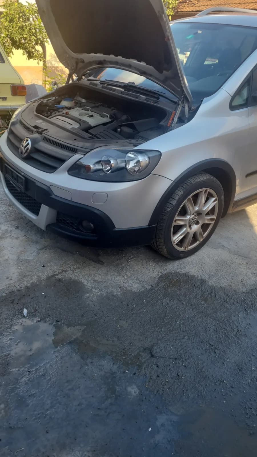 Motor kompletan Volkswagen Golf 6 — Volkswagen Golf 6 2007 (fotografija 1 od 3)