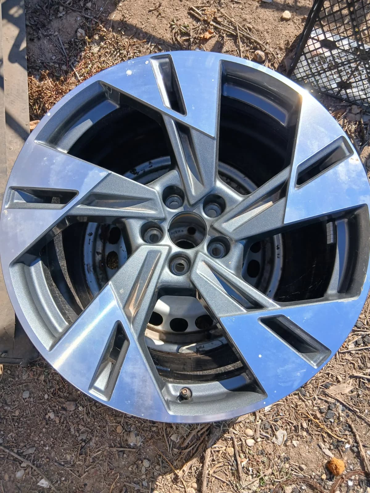 Alu felne Audi Q8 4M — Audi Q8 4M (fotografija 1 od 5)