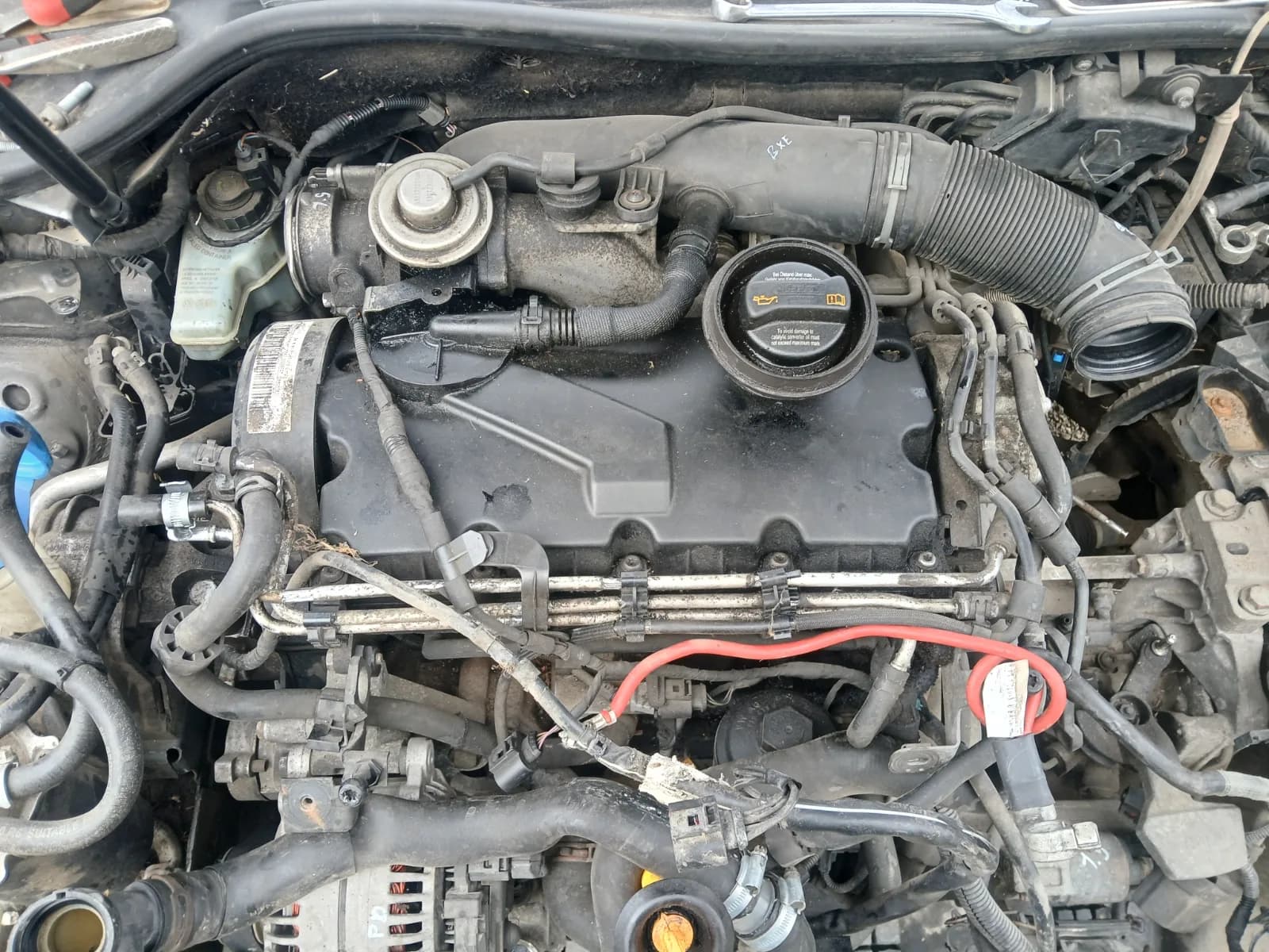 Motor 1.9tdi bxe — Volkswagen Golf 5 2007