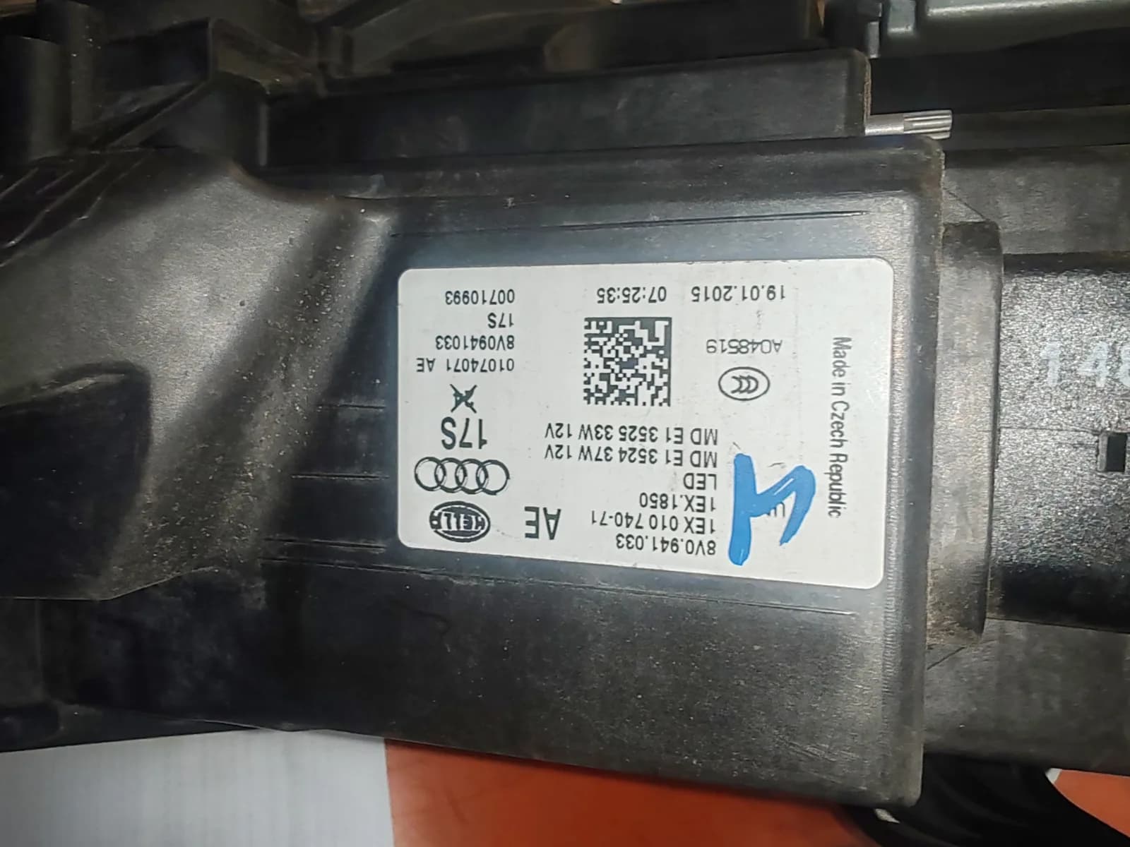 Far Audi A3 8V levi — Audi A3 8V 2015 (fotografija 1 od 5)