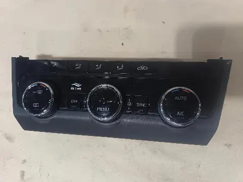 Climatronic panel Škoda Octavia A7 – 5E0 907 044 AP — Škoda Octavia 3 2019