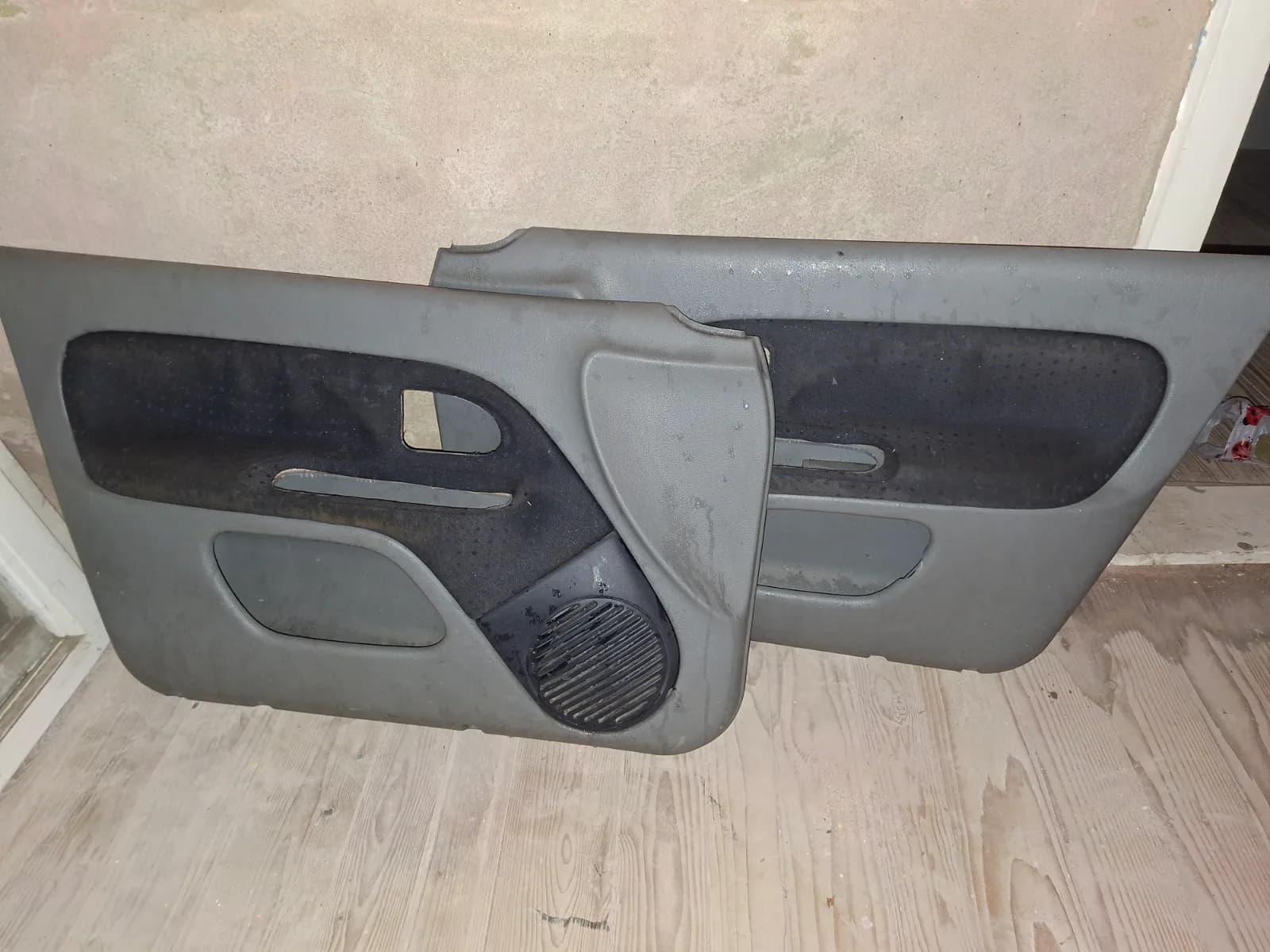 Vrata Renault Clio 2 — Renault Clio 2 (fotografija 1 od 5)