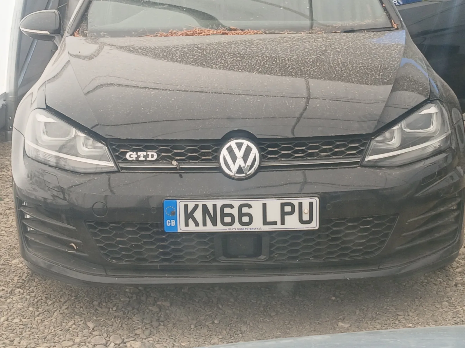 Prednji branik — Volkswagen Golf 7 2015