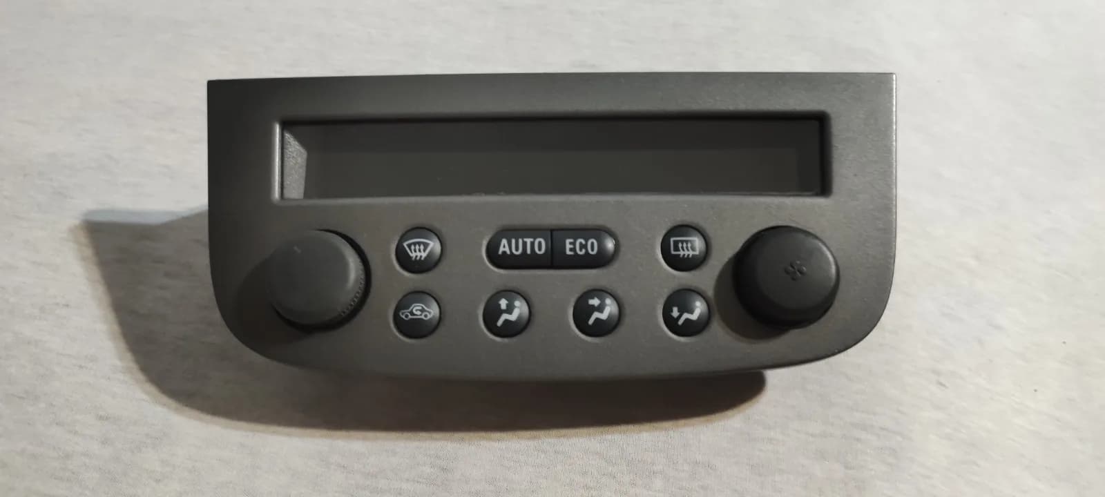 Prekidači digitalne klime opel corsa — Opel Corsa C 2006