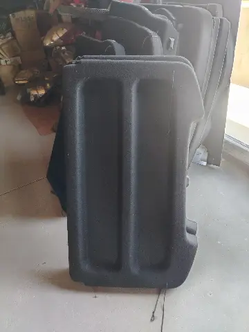 Polica za gepek — Dacia Sandero 2