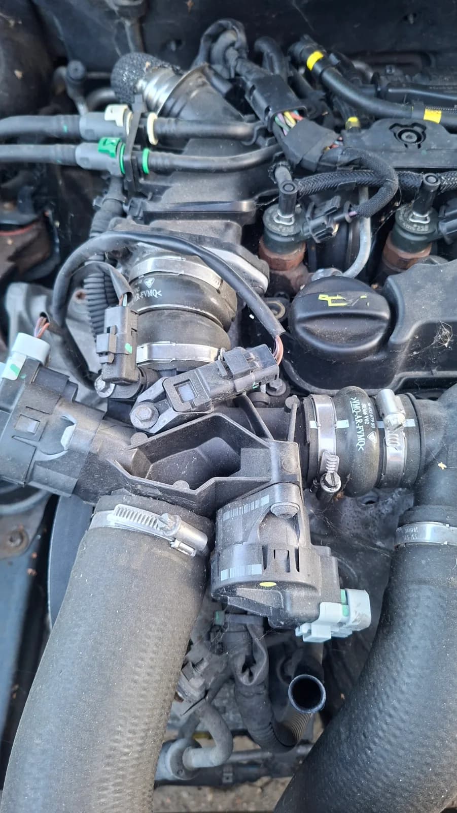 Klapna gasa 1.6 hdi — Citroën C5 2 2008 (fotografija 1 od 2)