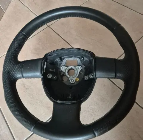 Volan Audi A3 8P — Audi A3 8P 2005