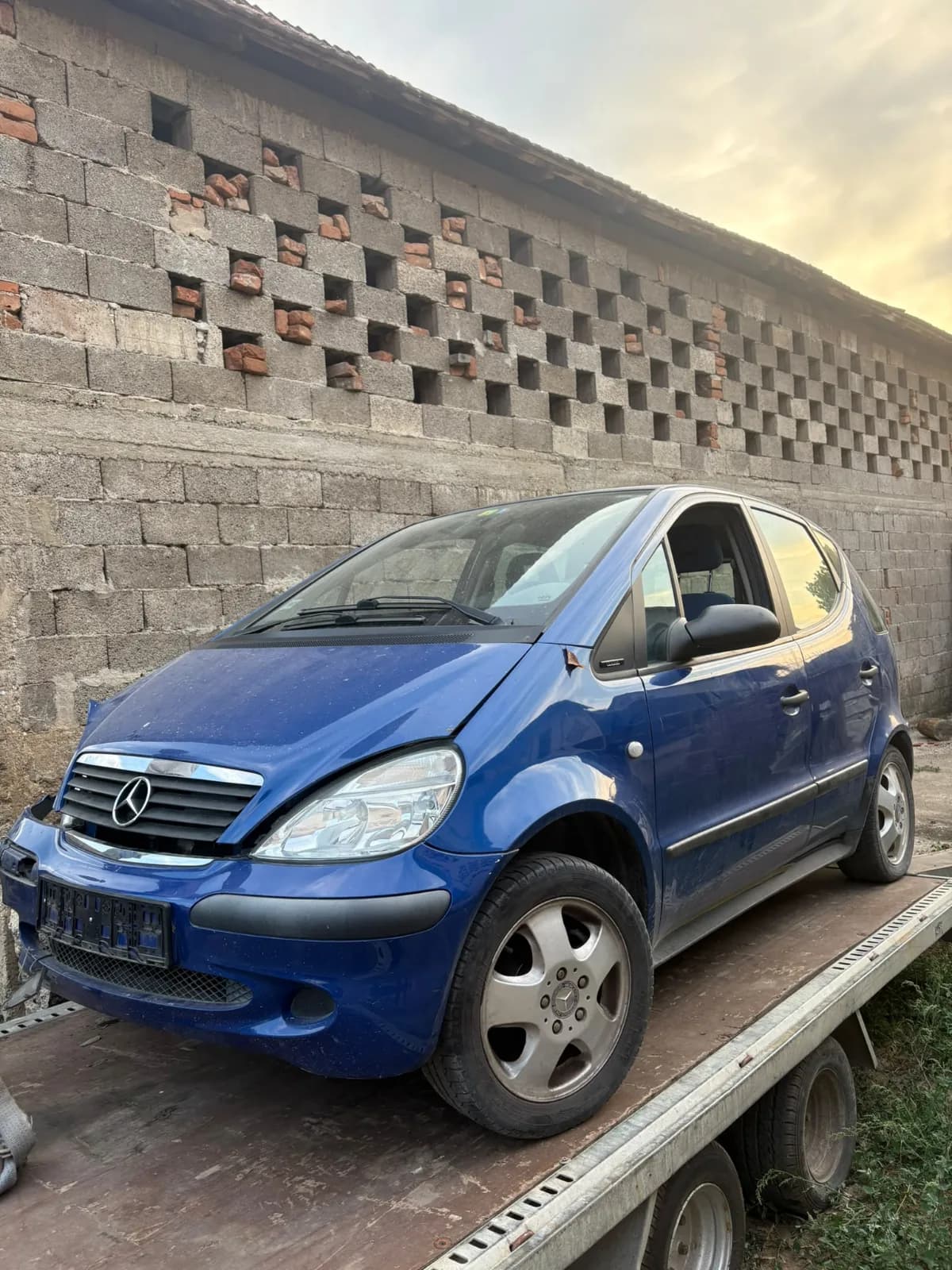 Mercedes w168 delovi — Mercedes A W168 2003 (fotografija 1 od 3)