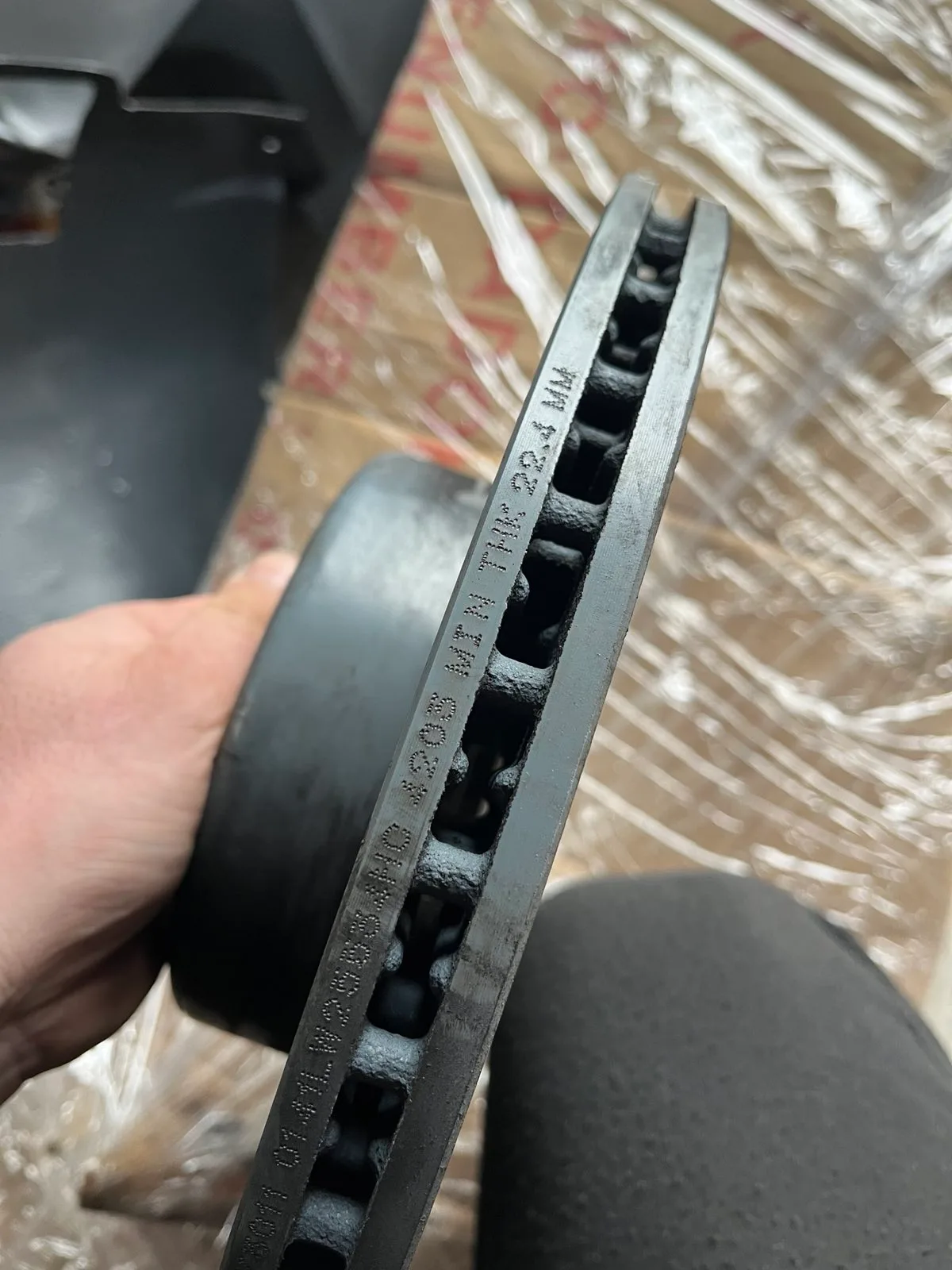 prednji diskovi bmw serija g — BMW G30 2025 (fotografija 1 od 5)