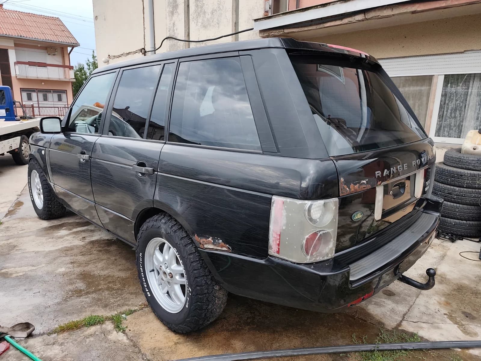 Range rover Vogue tdv8 — vozilo za delove