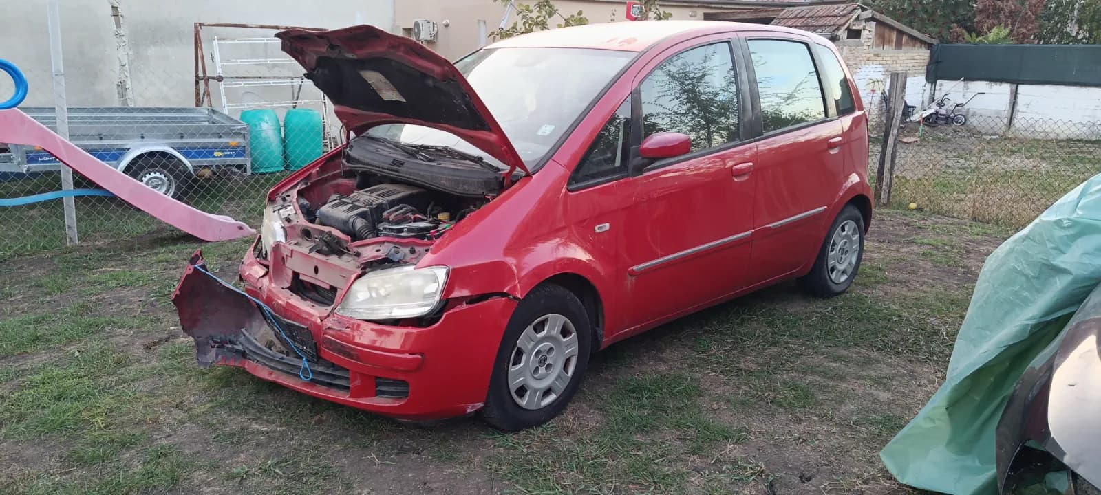 Fiat Idea 1.4 benzin 57kw Delovi — vozilo za delove